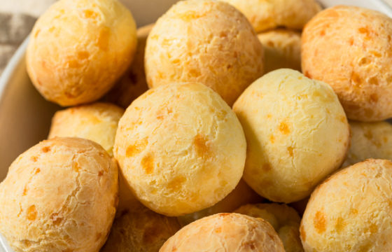 Pão de queijo mineiro